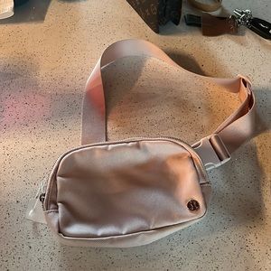Lululemon belt bag (light pink)